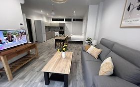 Living Colors Logroño GARAJE Aire wifi by Apartamentos Logrono